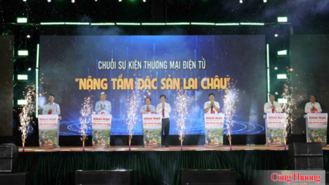 <a href="/thi-truong" title="Thị trường" rel="dofollow">Thị trường</a>