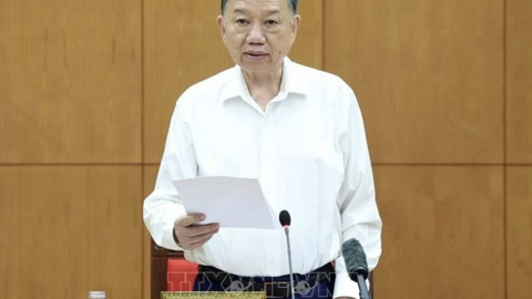 <a href="/hoi-nhap" title="Hội nhập" rel="dofollow">Hội nhập</a>
