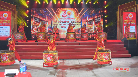 <a href="/hoi-nhap" title="Hội nhập" rel="dofollow">Hội nhập</a>