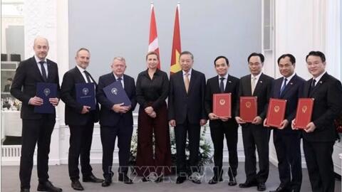 <a href="/hoi-nhap" title="Hội nhập" rel="dofollow">Hội nhập</a>