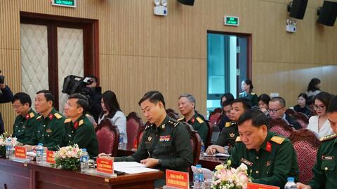 Quân y 2 nước Việt Nam - Campuchia phối hợp khám, chữa bệnh cho người dân biên giới