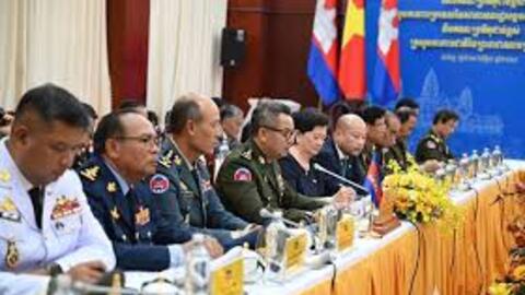 Giao lưu hữu nghị quốc phòng biên giới Việt Nam - Campuchia: Bộ trưởng Bộ Quốc phòng hai nước hội đàm