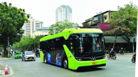 Hà Nội: Cần chính sách đủ mạnh để thúc đẩy chuyển đổi phương tiện giao thông xanh