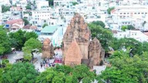 Tạo sức sống mới cho di sản văn hóa Chăm