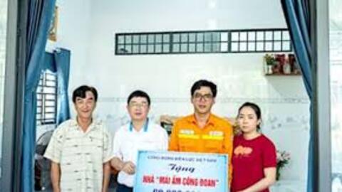 Mang 204 mái ấm đến với đoàn viên khó khăn