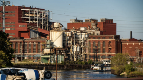 AI làm tăng nhu cầu điện, nhiều nhà máy điện dự phòng huy động trở lại