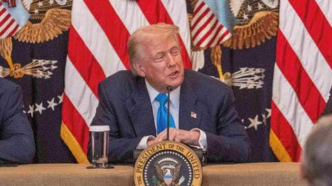 Ông Trump gặp gỡ các lãnh đạo cấp cao ngành dầu mỏ Mỹ