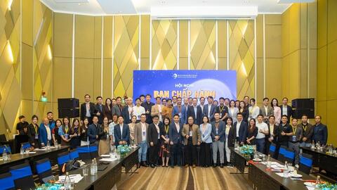 Dấu ấn VECOM trong năm chuyển tiếp của thương mại điện tử Việt Nam