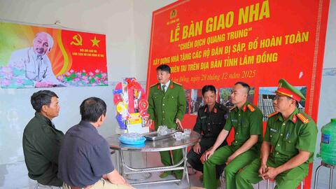 Tết đầu tiên trong ngôi nhà nghĩa tình của người dân vùng lũ D’ran