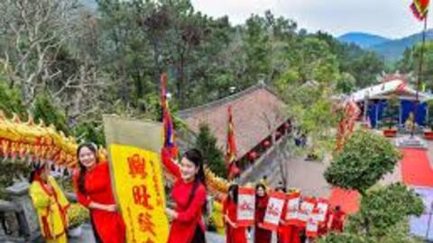 Khai bút Xuân Bính Ngọ 2026: Khơi mở trí tuệ, hun đúc tinh thần học tập và sáng tạo