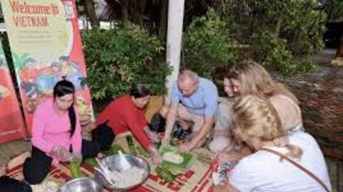 Khai thác tiềm năng du lịch Thành phố Chí Minh qua “di sản thương hiệu”