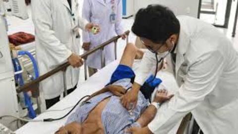 Cứu sống du khách bị đột quỵ ở Côn Đảo nhờ truyền thuốc và chuyển viện bằng trực thăng