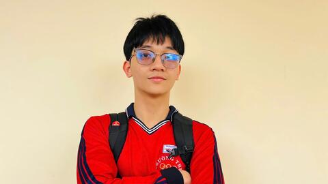 Bỏ lối học 'vắt kiệt sức', nam sinh Hải Phòng vẫn lập kỷ lục 98,98 điểm của Bách khoa Hà Nội