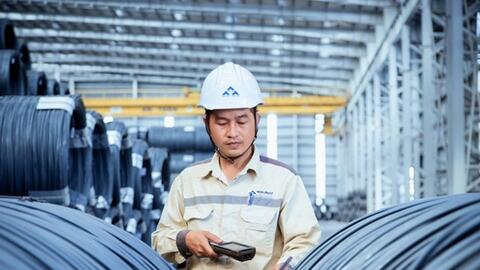 Hòa Phát, Việt Ý, Việt Đức,... lại đồng loạt điều chỉnh giá thép, tăng mạnh nhất từ đầu năm