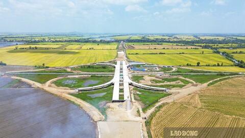 Cao tốc hơn 31.000 tỉ đồng qua Cần Thơ cần 7 triệu m3 cát