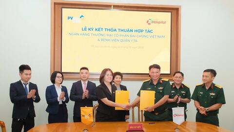 PVcomBank ký kết hợp tác toàn diện với Bệnh viện Quân y 7A, thúc đẩy chuyển đổi số trong lĩnh vực y tế