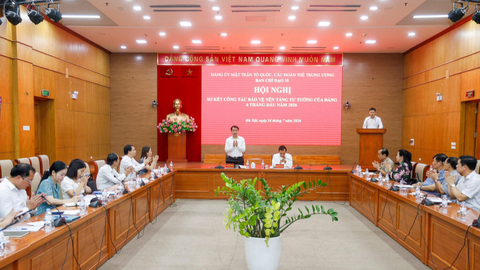 Tiếp tục thực hiện '4 kiên định' về chính trị, tư tưởng trong Đảng bộ MTTQ, các đoàn thể Trung ương