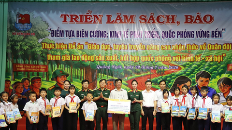Nhà xuất bản Giáo dục Việt Nam: Đưa tri thức gần hơn với học sinh vùng biên