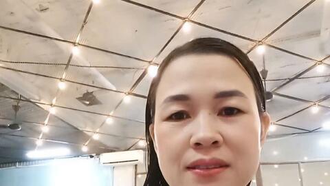 Công nhân, lao động thu vén cho con ăn học, mong tương lai tươi sáng