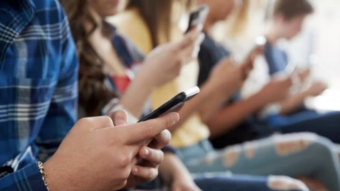 New Zealand đề xuất cấm trẻ dưới 16 tuổi sử dụng mạng xã hội