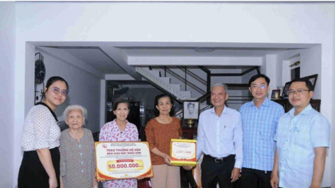 Bàn giao nhà, đất làm cầu đường sớm, hộ dân TPHCM được thưởng 50 triệu đồng