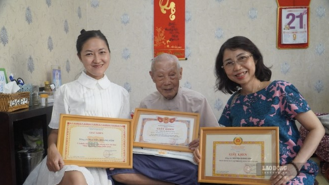 Cựu cán bộ 98 tuổi và bài học sống tử tế truyền lửa cho thế hệ trẻ