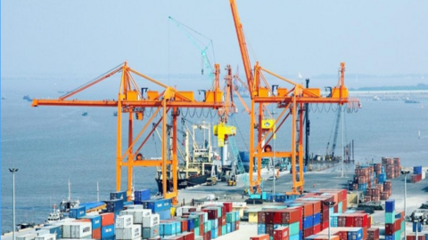 Kinh tế thế giới đối mặt nhiều sức ép, Việt Nam cần ứng phó thế nào?