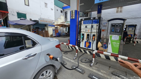 Giá xăng tăng hơn 600 đồng/lít từ 15h chiều nay