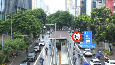Hà Nội: Sáng ngày đầu tiên mở làn BRT, Giảng Võ - Láng Hạ khá thông thoáng