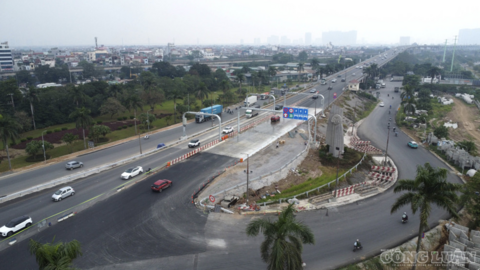 Cầu Thăng Long thông thoáng sau khi dỡ rào chắn thi công
