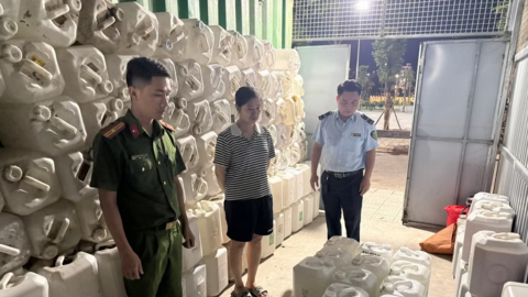 Ninh Bình: Xử phạt hộ kinh doanh 400 lít rượu không rõ nguồn gốc