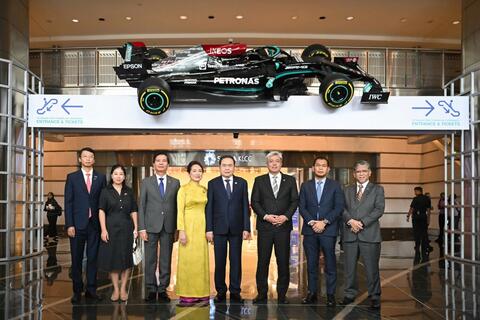 Chủ tịch Quốc hội Trần Thanh Mẫn đánh giá cao hợp tác chiến lược giữa Petronas và Petrovietnam