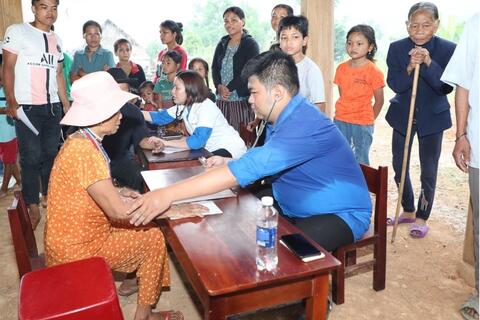 Thủy điện A Vương tích cực hoạt động an sinh xã hội tại địa phương