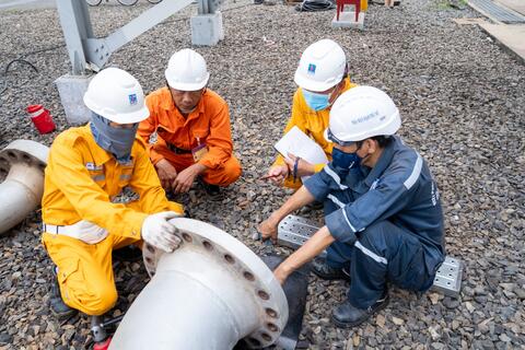 [Chùm ảnh] BDTT Nhà máy Đạm Phú Mỹ: Nhịp làm việc khẩn trương trong từng công đoạn