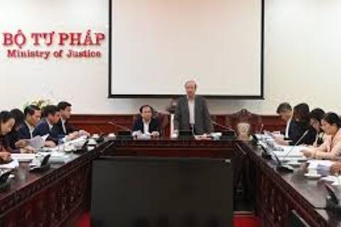 Tạo cơ sở pháp lý để phát triển kinh tế - xã hội