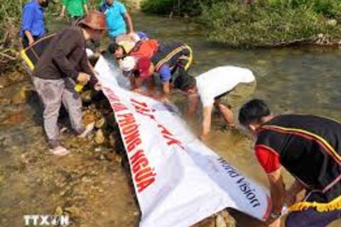 Đắp chăn “săn” cá suối: Nghi thức tâm linh đặc biệt của đồng bào Co