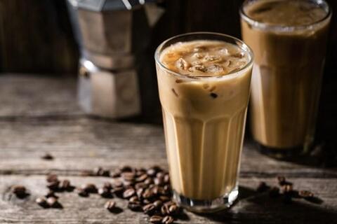 Uống cà phê với kem và đường mỗi sáng có thể làm tăng đường huyết không