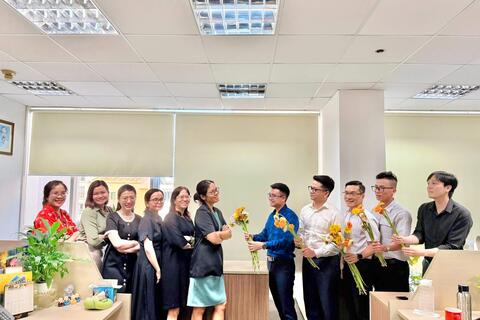 Hương sắc giai nhân – Nơi phái đẹp PVcomBank tỏa sáng như những đoá Tulip