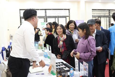 Lao động trung niên tìm việc chiếm 58,5% tại Hà Nội