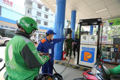 Giá xăng dầu giảm từ 14h ngày 25/3/2026