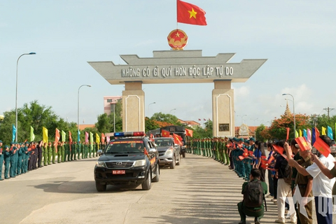 An Giang: Đón Đội K92, K93 hoàn thành nhiệm vụ tìm kiếm, quy tập hài cốt liệt sĩ tại Campuchia
