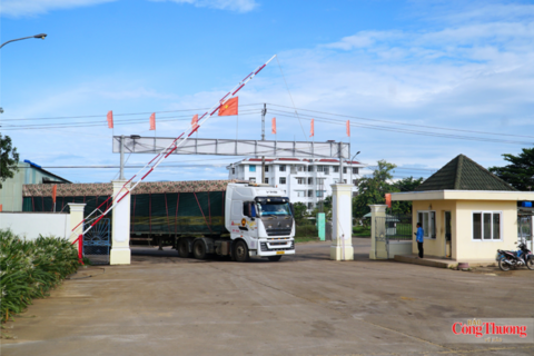 Bên trong nhà máy sản xuất Ethanol