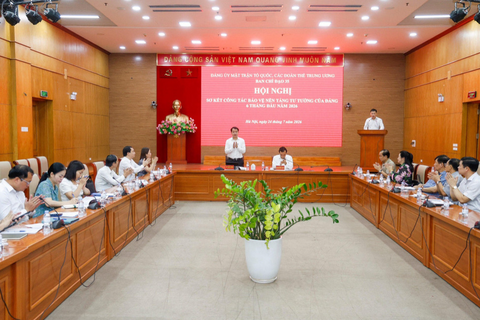 Tiếp tục thực hiện '4 kiên định' về chính trị, tư tưởng trong Đảng bộ MTTQ, các đoàn thể Trung ương