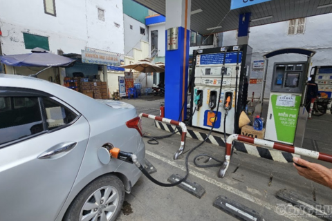Giá xăng tăng hơn 600 đồng/lít từ 15h chiều nay