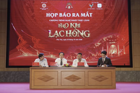 “Hào khí Lạc Hồng” tái hiện huyền sử dân tộc tại Đền Hùng