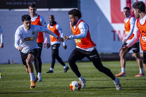 Nhận định, dự đoán Burgos vs Valencia: Suýt rơi 3 điểm