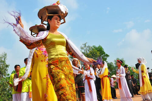 Dự thảo nghị định ưu tiên phục hồi, bảo tồn giá trị văn hóa truyền thống có nguy cơ mai một