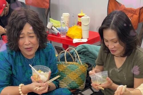Hồng Vân, Hồng Đào lần đầu trở thành 