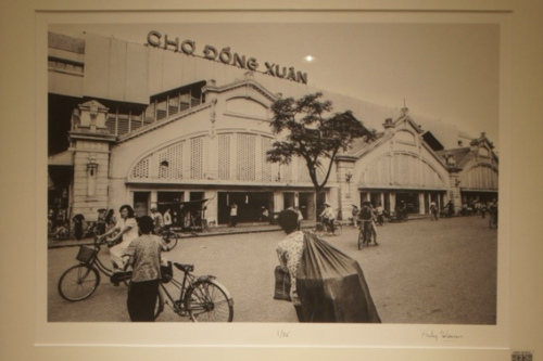 Hà Nội: Dấu ấn thời gian qua ảnh của Andy Soloman