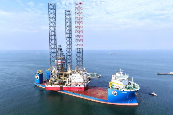 Giàn khoan PV DRILLING IX về đến Vũng Tàu sau khi vượt 12.855,6 hải lý